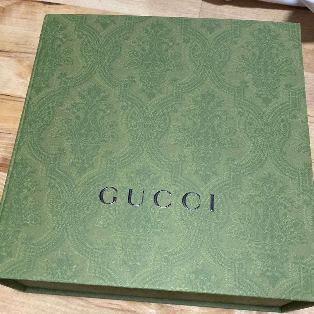 Gucci belt